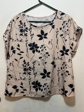 Emery Rose Floral Print Top Size XL Women's Blouse Short Sleeved (007)